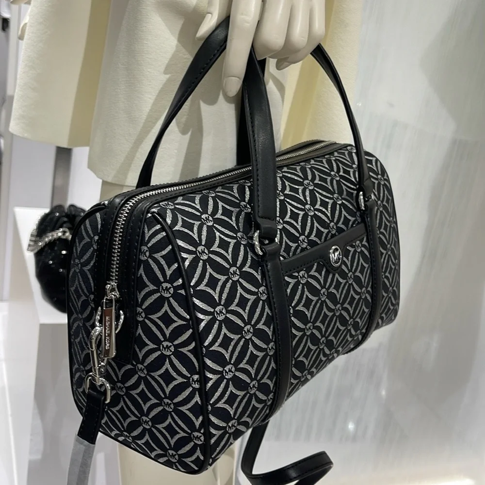 MICHAEL KORS JST TRAVEL MEDIUM DUFFLE SATCHEL SHOULDER CROSSBODY BAG MK BLACK